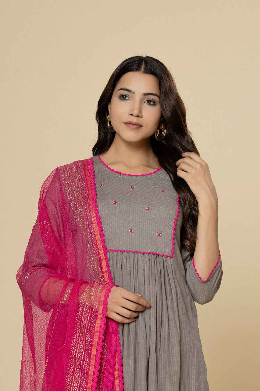 (Set of 3) Naksh Grey Pink Gathered Kurta
