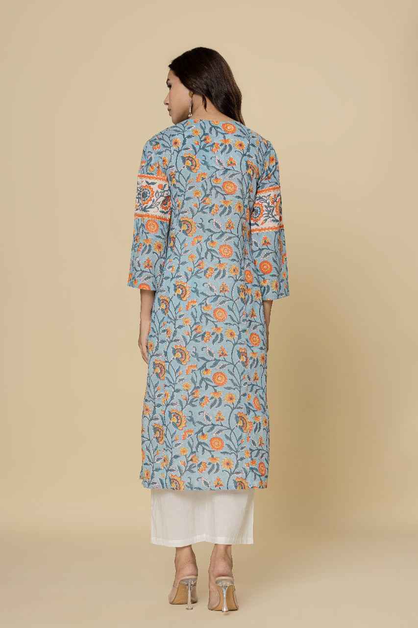 Naksh Blue Floral Printed Straight Kurta