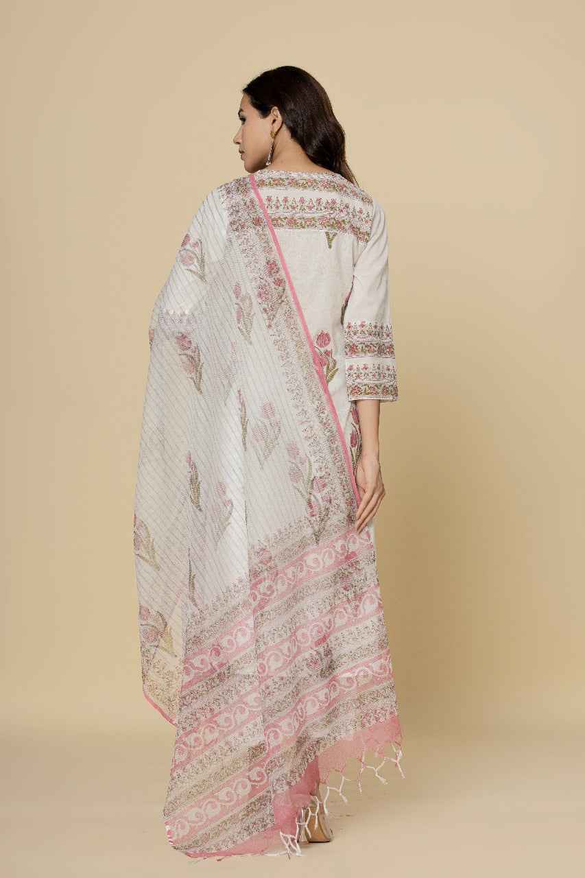 (Set of 2) Naksh White Printed Straight Kurta With Dupatta