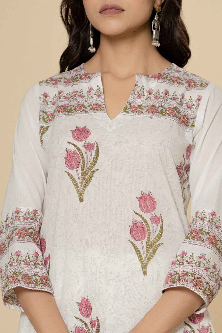 (Set of 2) Naksh White Printed Straight Kurta With Dupatta