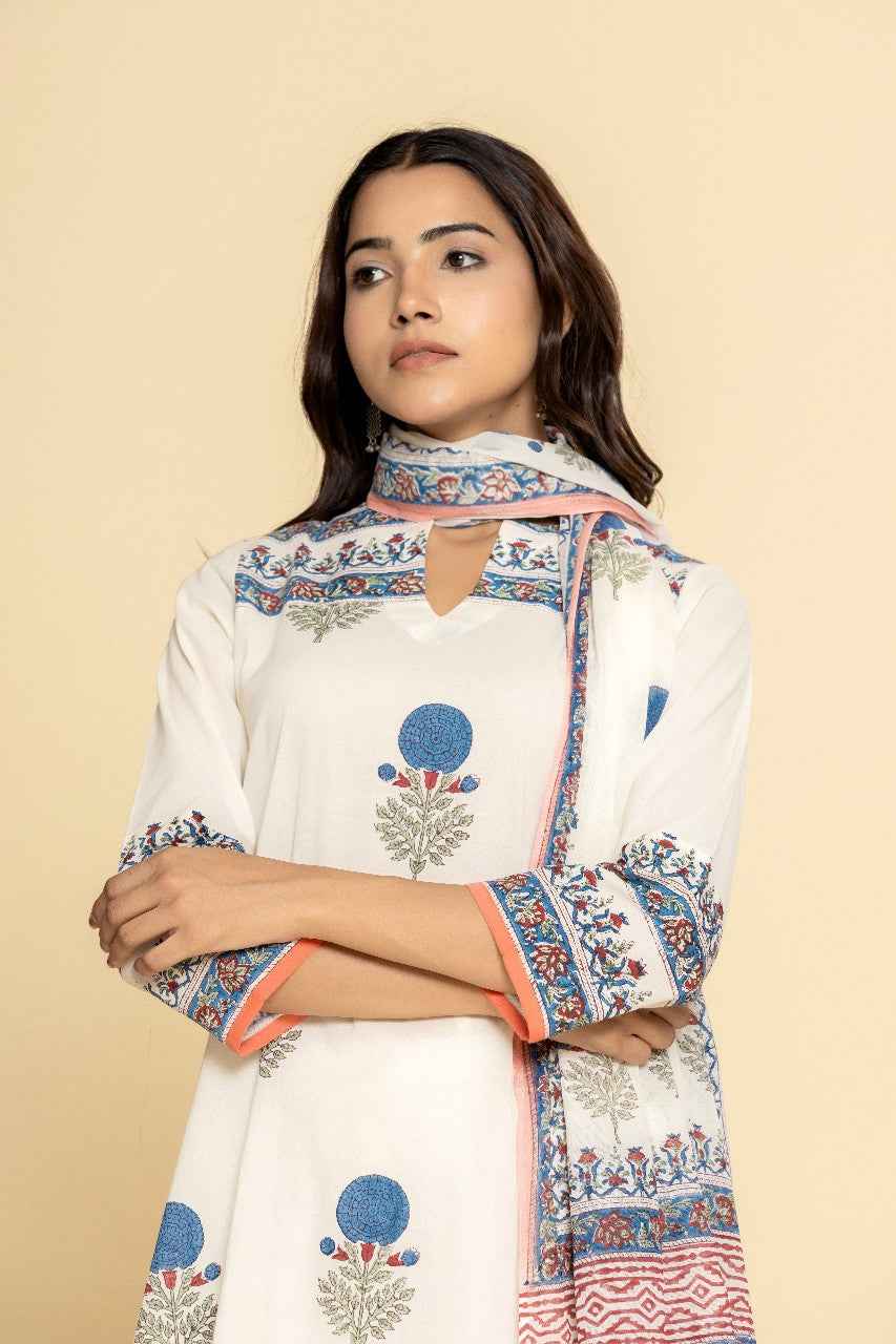 (Set of 3) Naksh Ivory Printed Straight Kurta, Dupatta And Pants