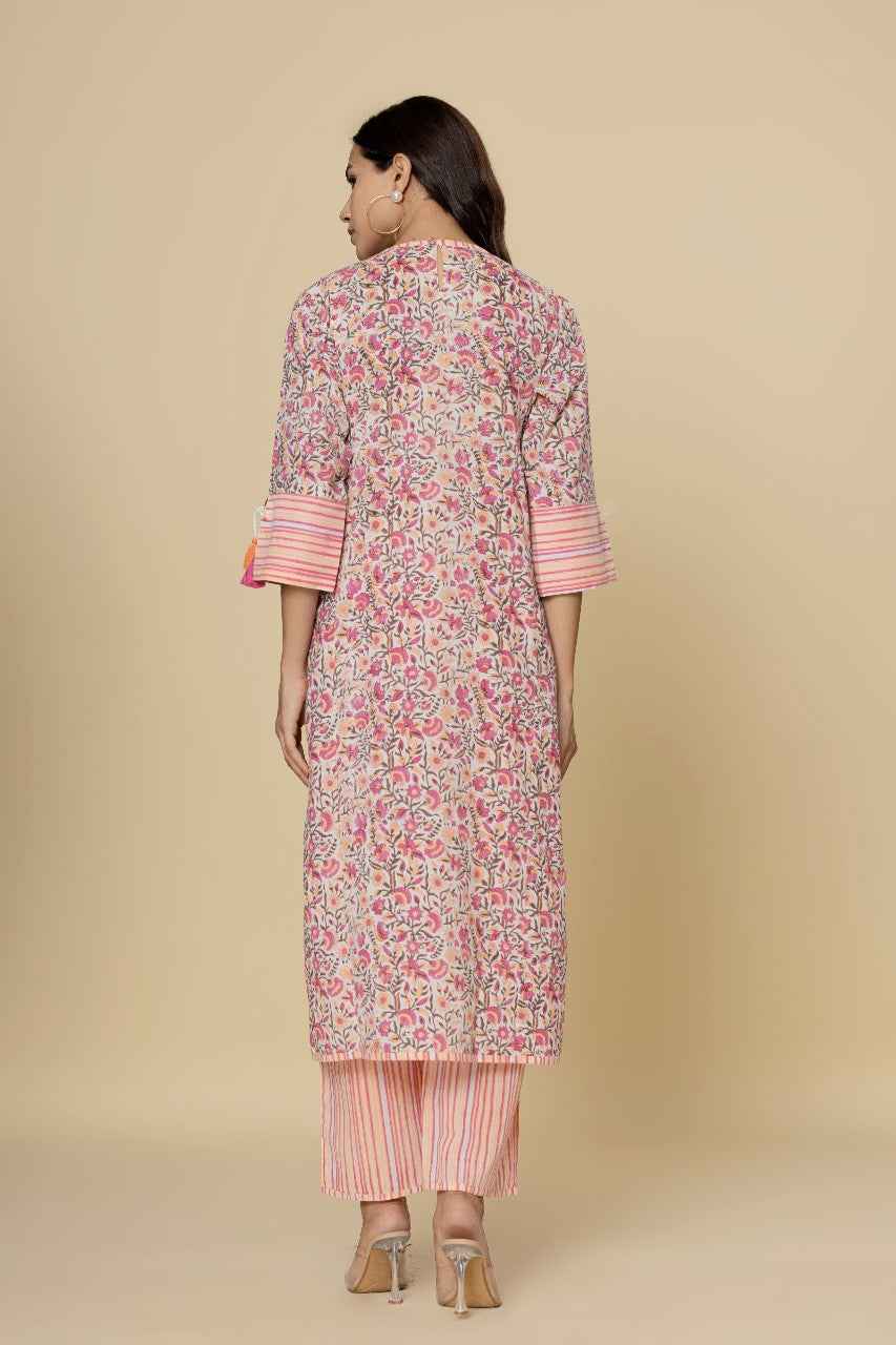 (Set of 2) Naksh White Printed Straight Kurta With Pants