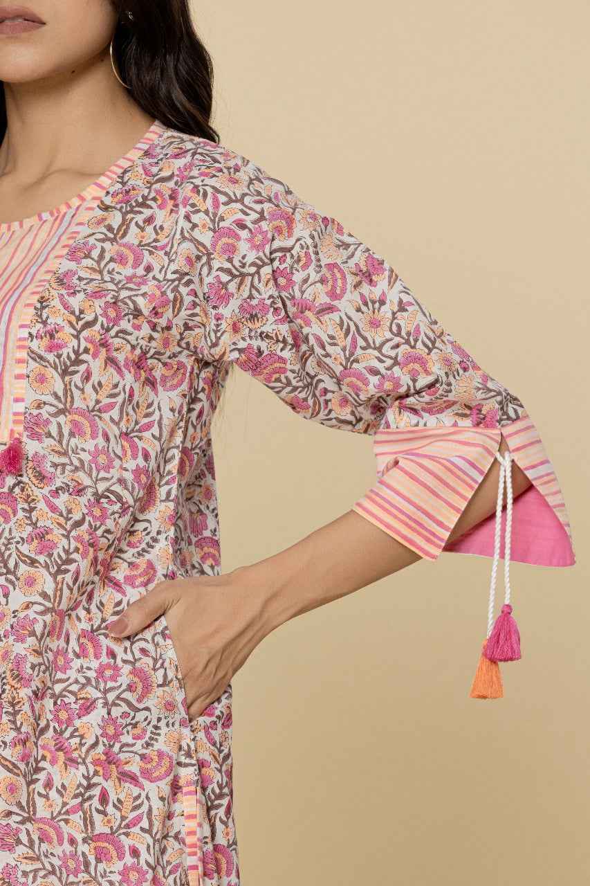 (Set of 2) Naksh White Printed Straight Kurta With Pants