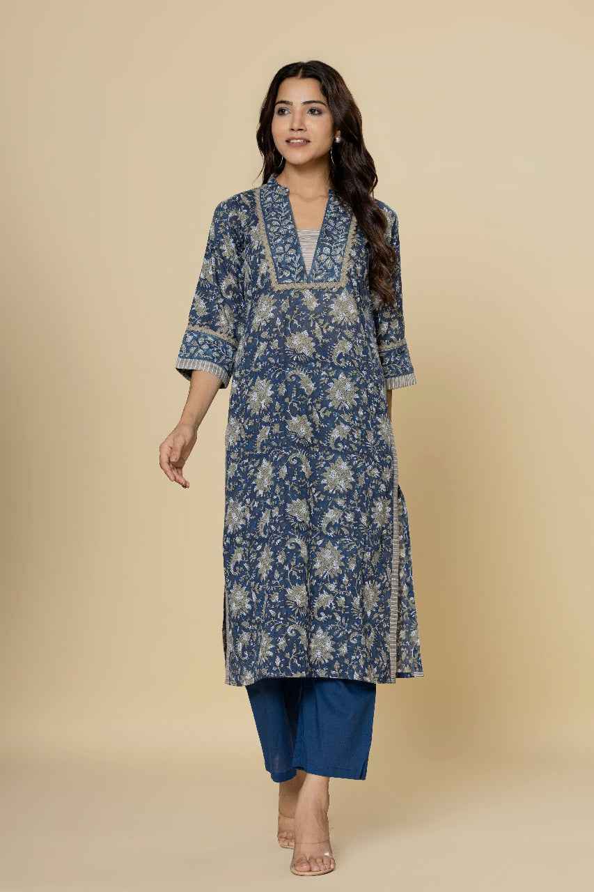 (Set of 2) Blue Straight Kurta and Pants