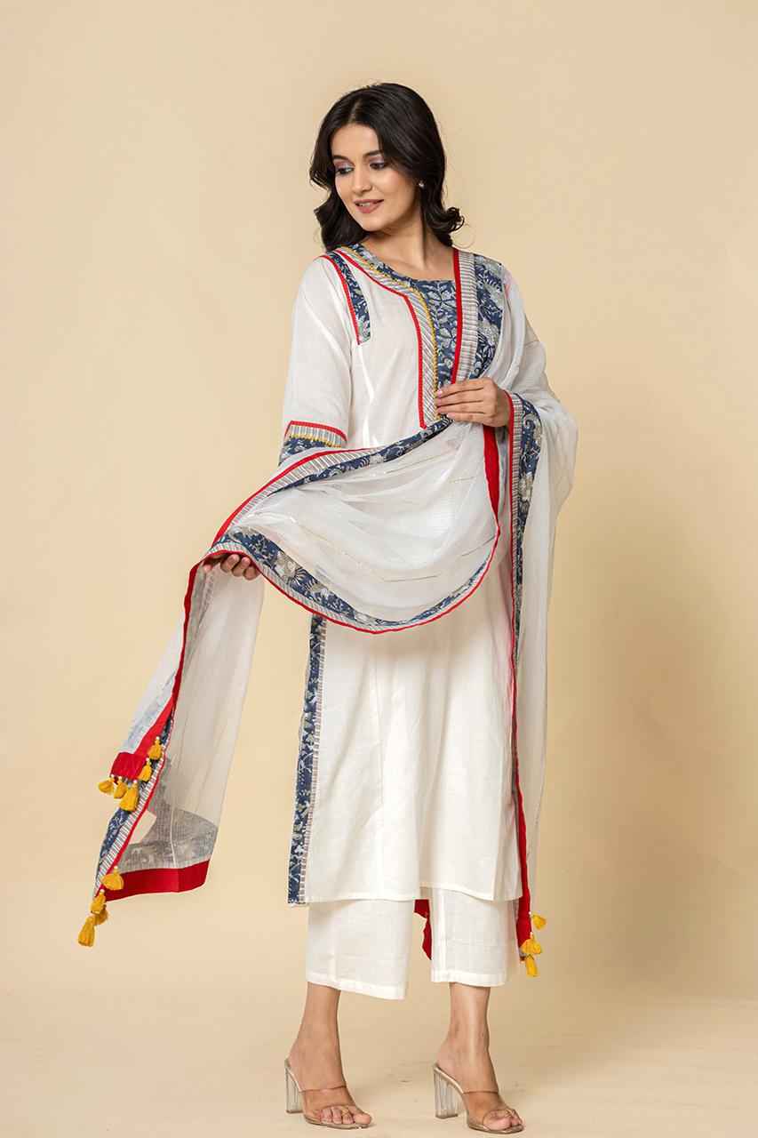 (Set of 2) Naksh White Straight Kurta And Dupatta