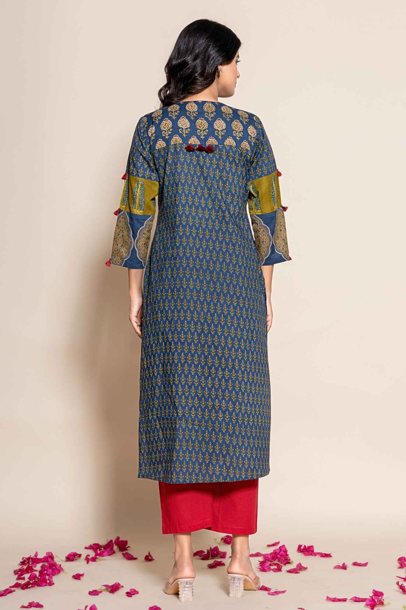 (Set of 2) Naksh Blue Cotton Straight Printed Kurta and Maroon Pants