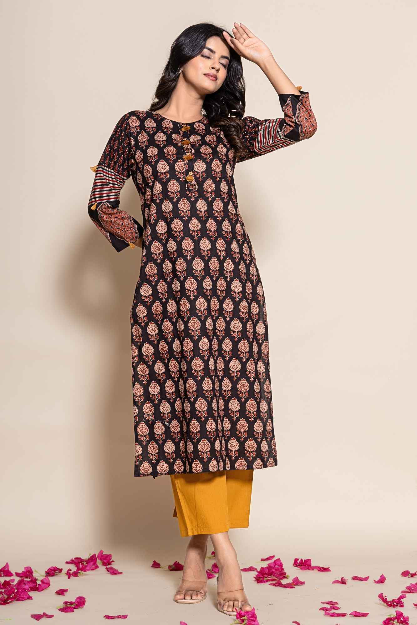 (Set of 2) Naksh Black Cotton Straight Printed Kurta and Yellow Pants