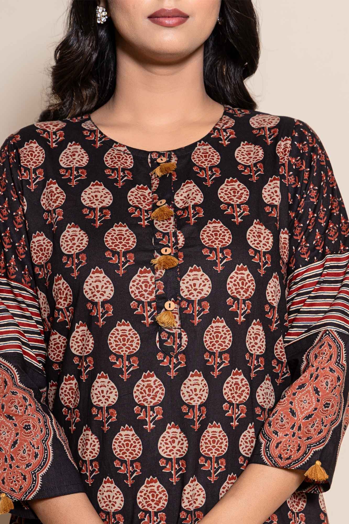 (Set of 2) Naksh Black Cotton Straight Printed Kurta and Yellow Pants