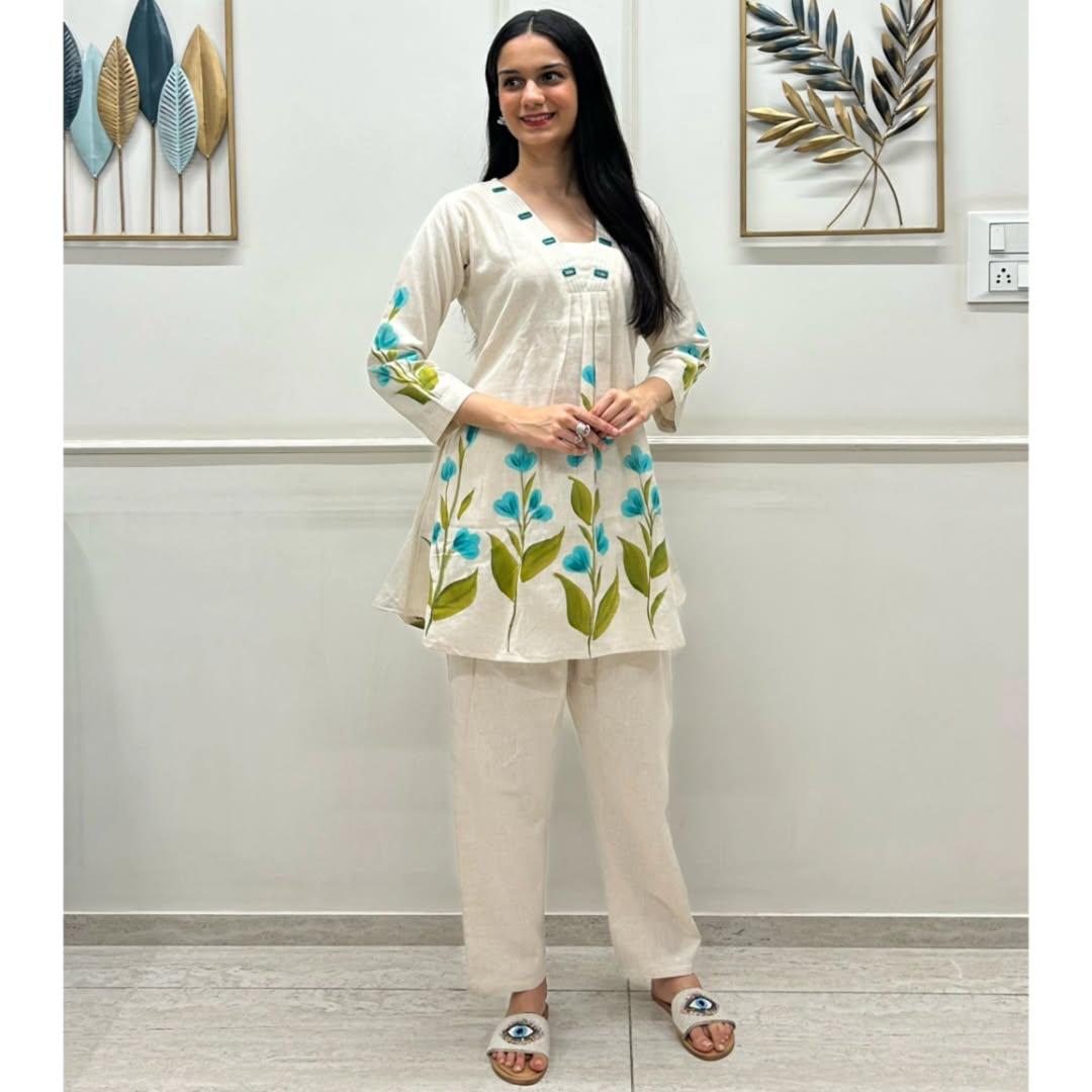 Tritiyaa Festival Special Brush Print Cotton Flex Co-Ord Set | Lace Detail Kurti with Pants