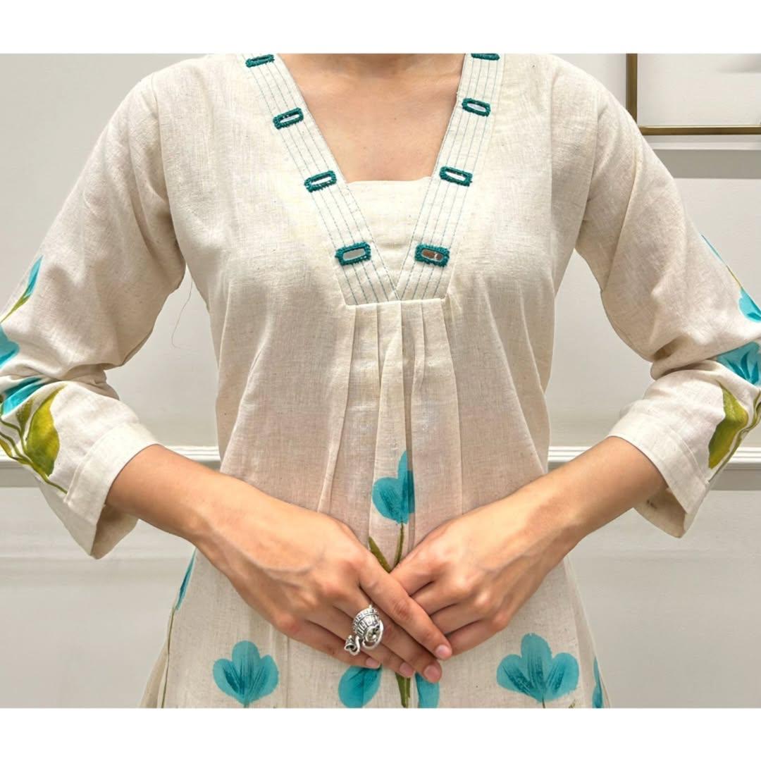 Tritiyaa Festival Special Brush Print Cotton Flex Co-Ord Set | Lace Detail Kurti with Pants