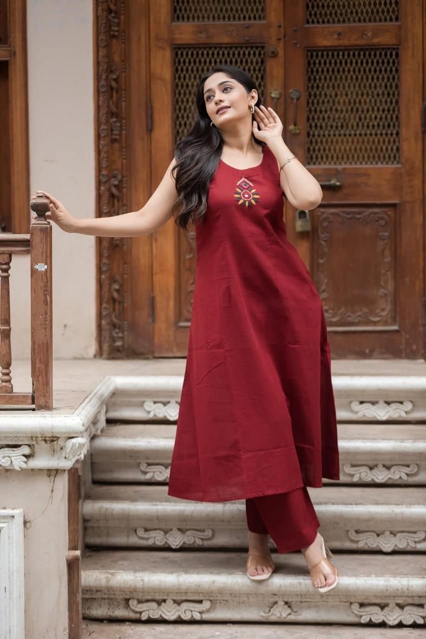 Tritiyaa Classy A-Line Halter Neck Cotton Kurti Palazzo Set | Trendy Co-Ord Set