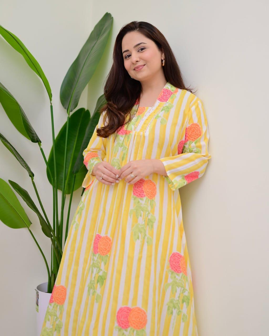 Tritiyaa Summer Special Taj Cotton Pintuck Kurti Pant Set | Office & Daily Wear